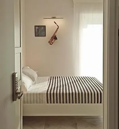 Colombo 477 Stanze Jazz, Soul, Classica 4*