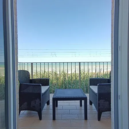 Colombo 477 Stanze Jazz, Soul, Classica ゲストハウス 4*